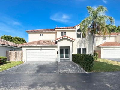 5585 NW 102nd Pl, Doral, FL, 33178