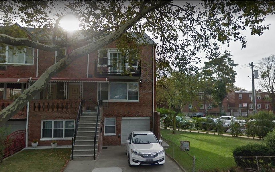 1st image of 1274 E 53rd St #2