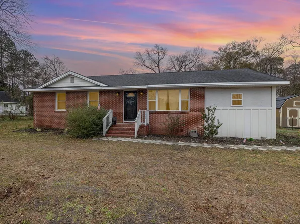 1919 Kenneth St., Conway, SC 29526