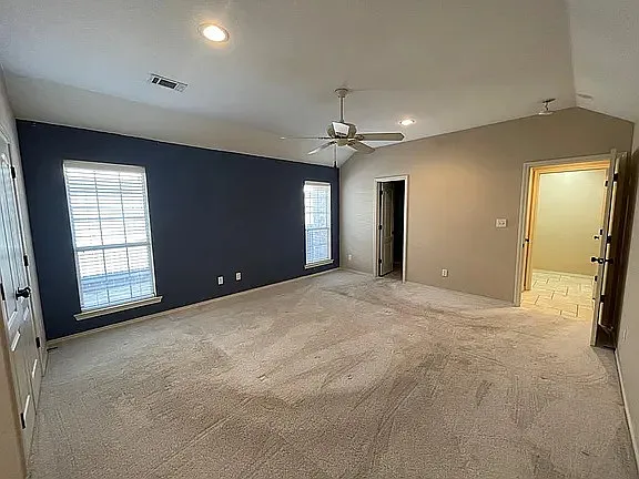 3201 Southridge Ct — Photo 4