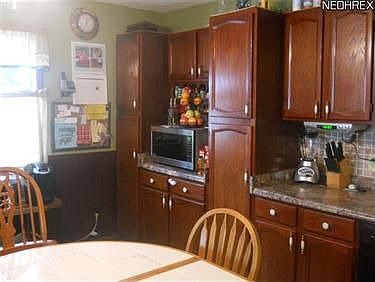 5th image of 29965 Halifax Ave