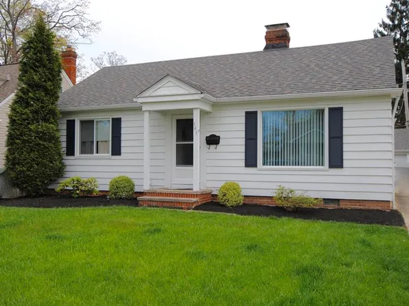 545 Canterbury Rd, Bay Village, OH 44140