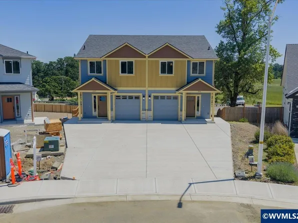 595-597 NE Evergreen Ave, Dallas, OR 97338