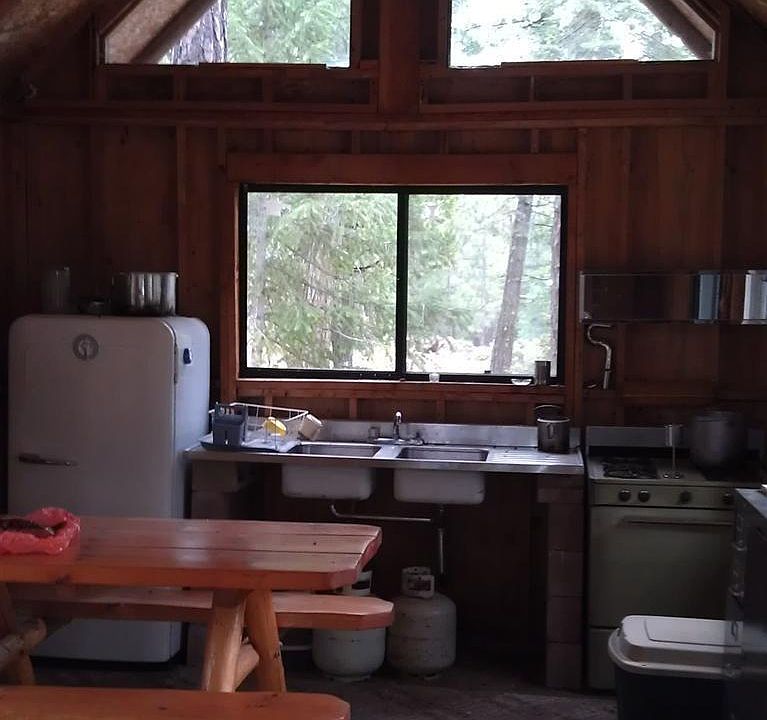 2nd image of 19869 Gaston Rd