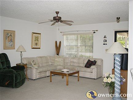 Living Room 15' X 21'
