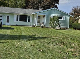 1005 S Logan, Lena, IL 61048