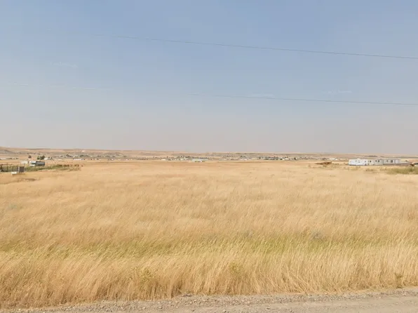 65 Chandelle Ln, Great Falls, MT 59404