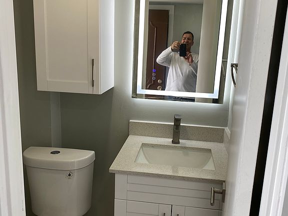 5th image of 300 NW 42nd Ave APT 409