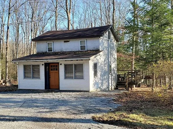 224 Mosch One Ln, Lock Haven, PA 17745