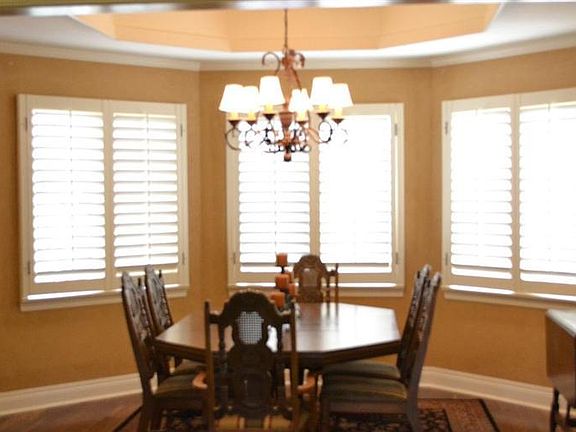 3rd image of 8 Whisperwood Cir