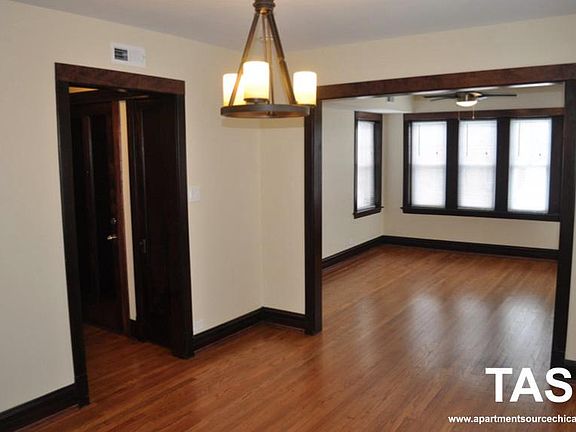 3rd image of 2414 N Monticello Ave APT 3