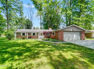 3184 Inwood Dr, Lima, OH 45806