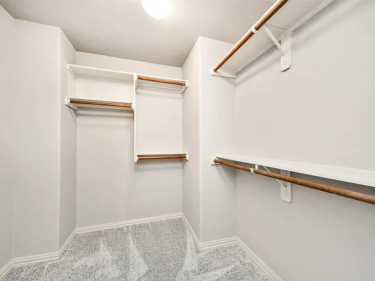 2046 Palm Forest Ln — Photo 30