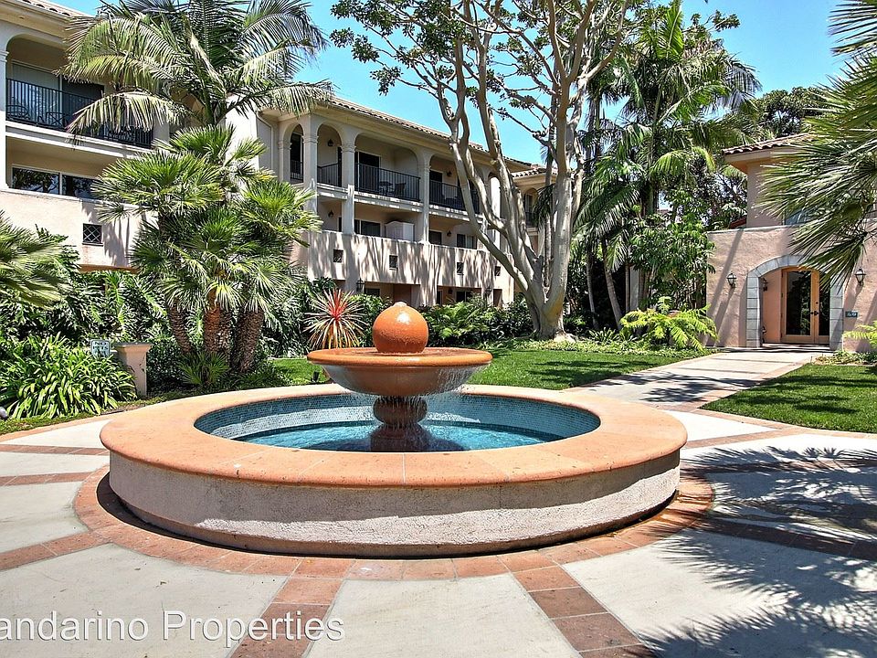 1st image of 328 Por La Mar Cir