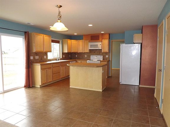 3rd image of 4208 Sirocco Dr