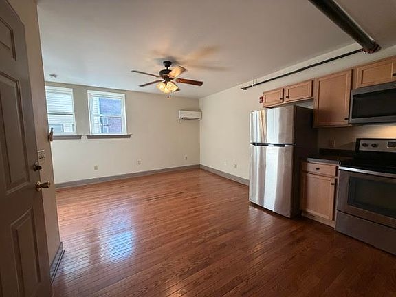 5th image of 37 W Market St Ste 2B