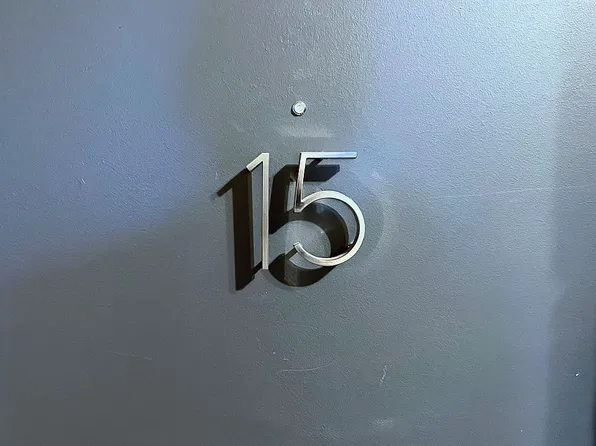 29589 W Jefferson Ave APT 15, Gibraltar, MI 48173