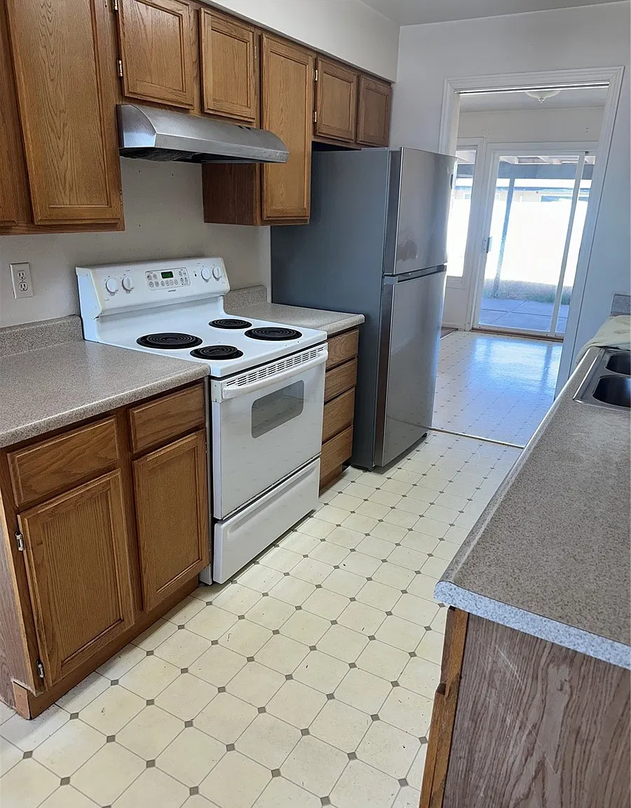 4 bed, 1452 sqft, $1,000 — Photo 4
