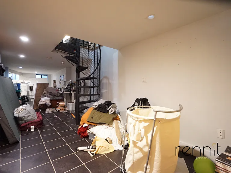 133 Patchen Ave #1R — Photo 13