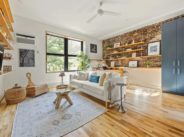 149 Clinton Ave APT 1B, Brooklyn, NY 11205