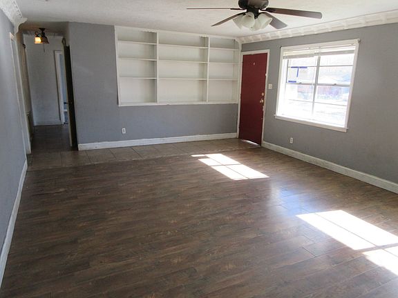 3rd image of 641 Kingridge Pl