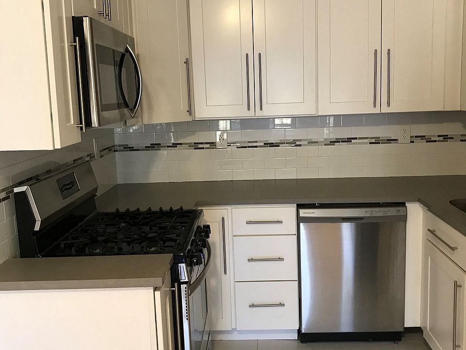 1st image of 64 Park Ave #D01