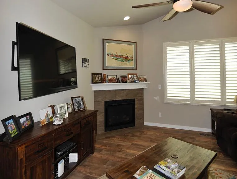 6312 N Descartes Dr — Photo 6