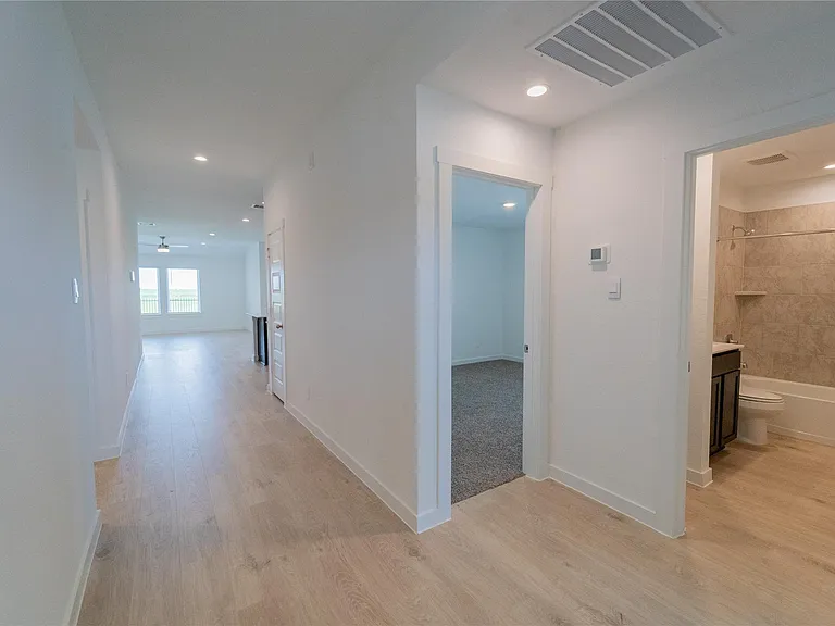 3827 Pierce Place Ln — Photo 3