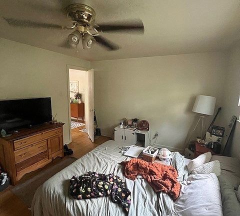 3rd image of 3141 Beechwood Blvd