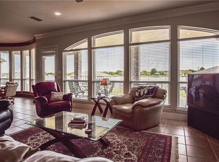 2702 Harborside Dr, Granbury, TX 76048