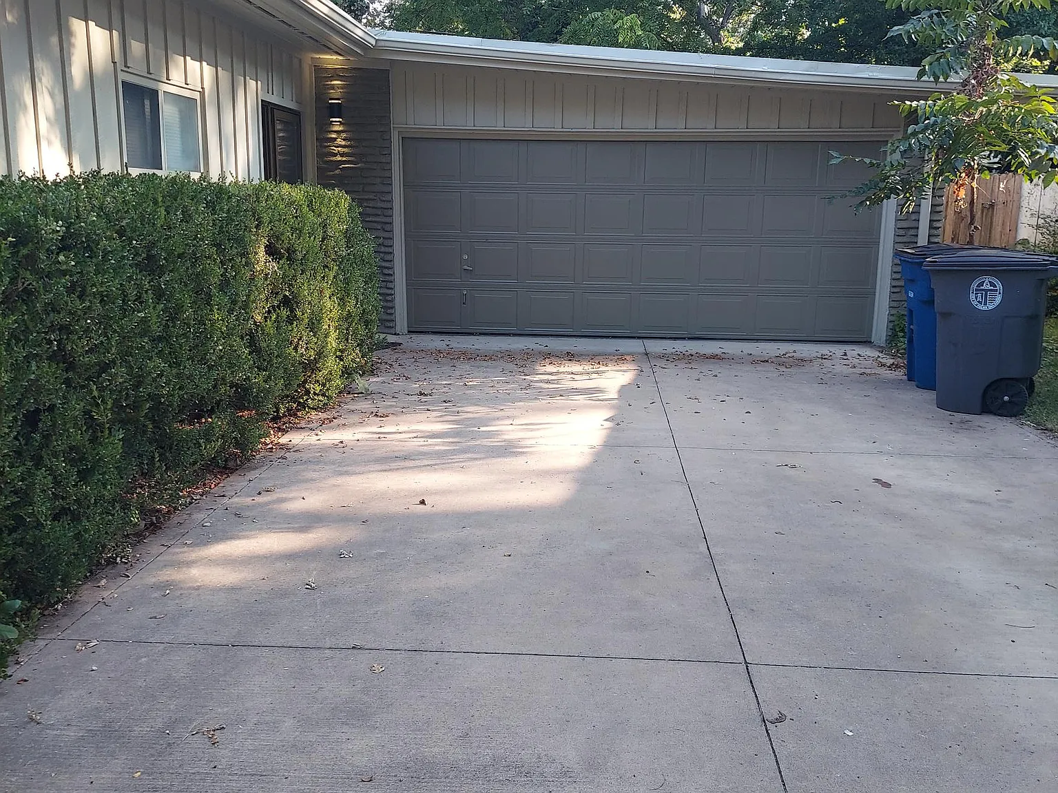 3 bed, 1.5 bath, 1348 sqft, $2,600 — Photo 1
