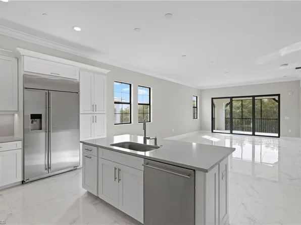 16374 Viansa Way Unit 301, Naples, FL 34110
