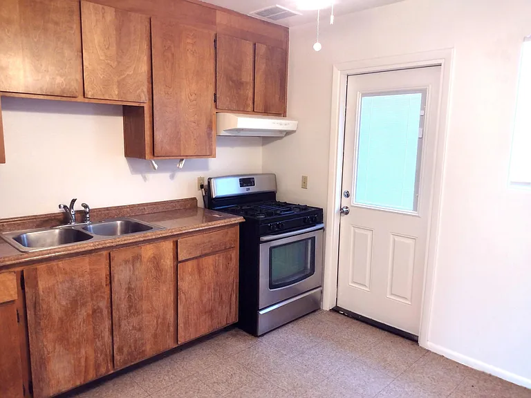 509 E Vogel Ave #3 — Photo 5