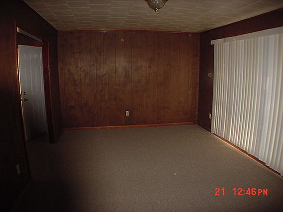 3rd image of 1004 Martin Luther King Dr