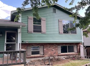 8046 W Calhoun Pl, Littleton, CO 80123