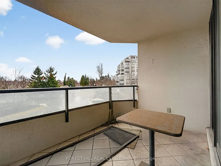 343 Clark Ave W #203 — Photo 29