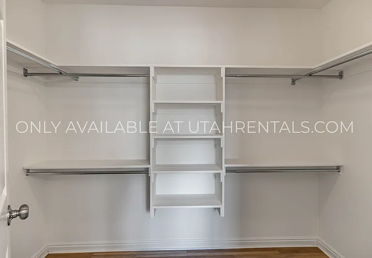 211 Greenfield Cir #150 — Photo 20