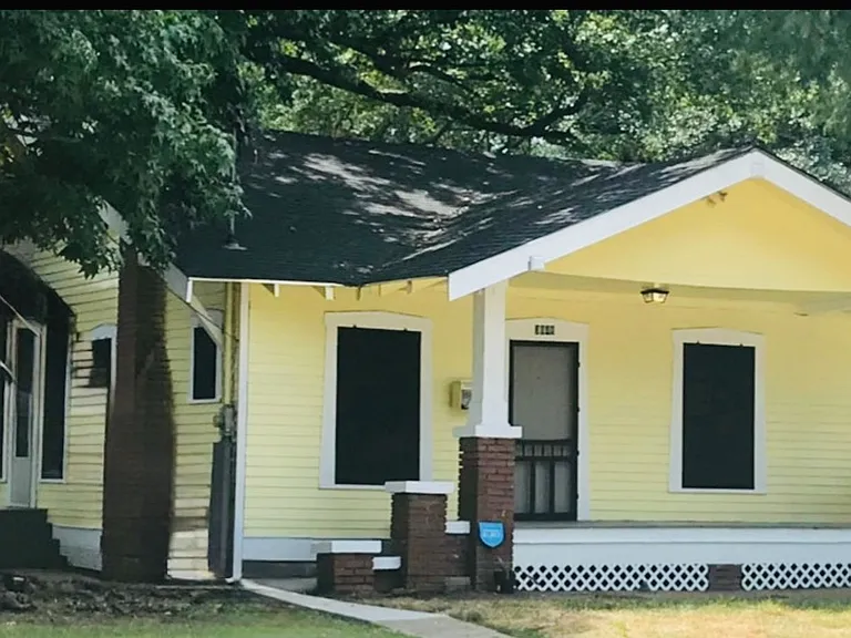 3648 Evangeline St — Photo 38
