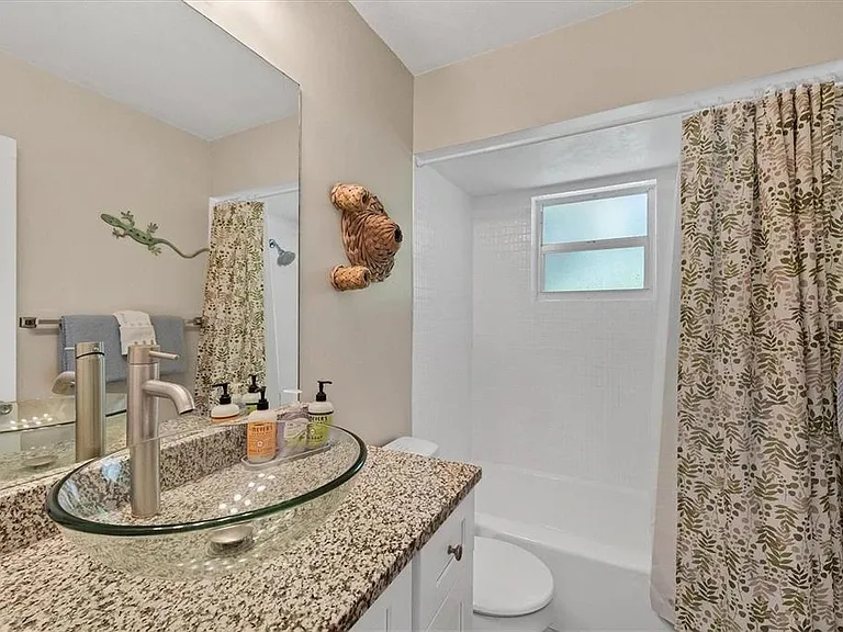 301 Avenida Madera #A — Photo 6