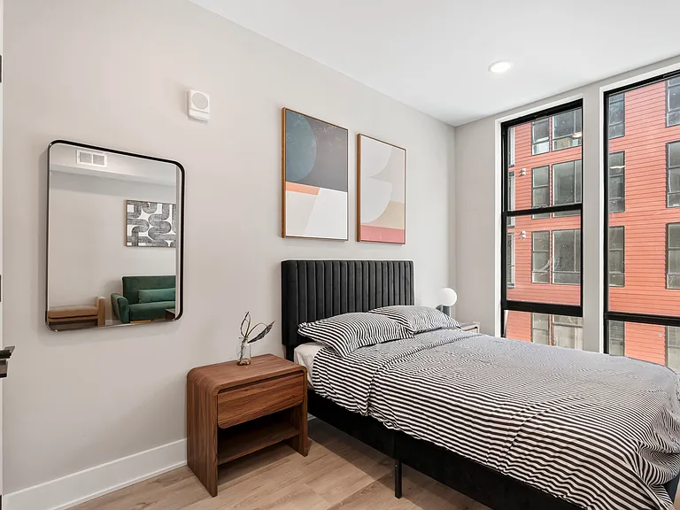 Residences at Pier 40 — Photo 18