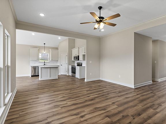3rd image of 22 Harvard Oak