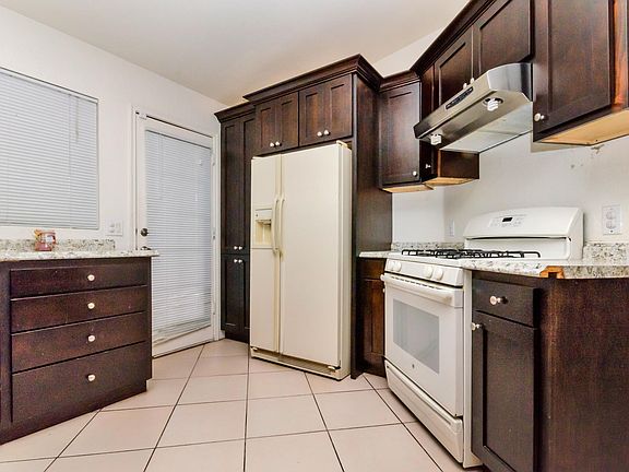 5th image of 1717 W Pineriver Pl