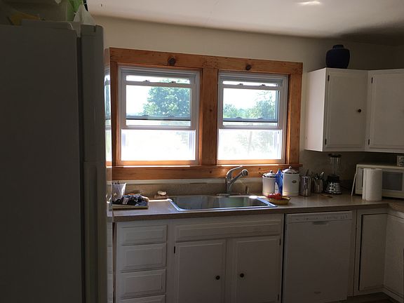 Sunny south facing kitchen