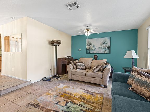 4th image of 1815 Cadillac Cir N