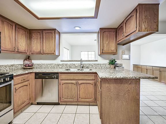 4th image of 620 Sherwood Ct