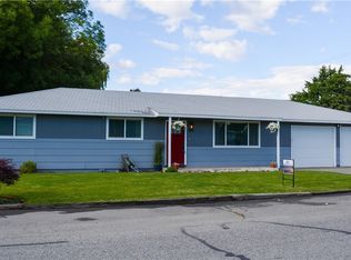 557 E Dewberry Ave, Omak, WA 98841