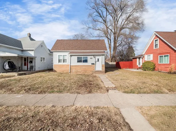 520 W 2nd St, Peru, IN 46970