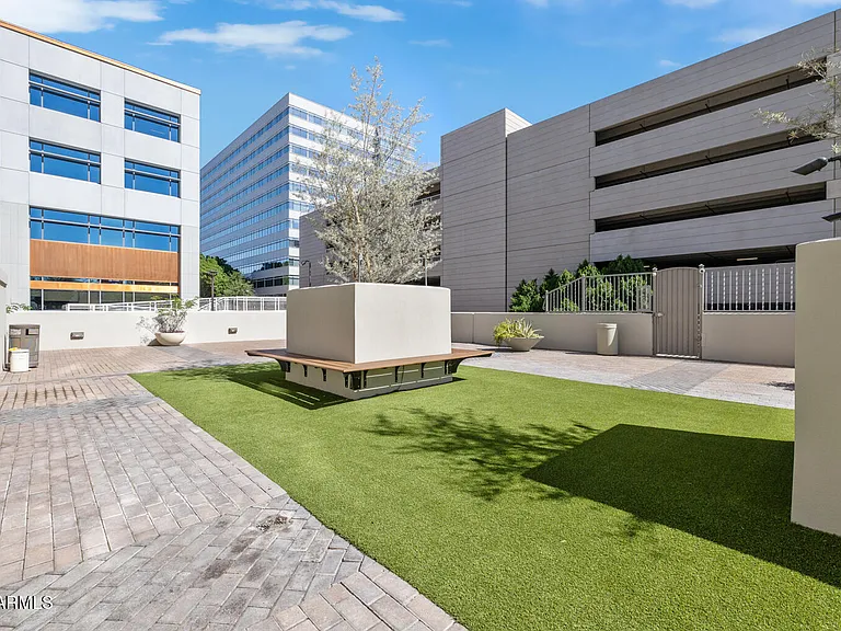 2211 E Camelback Rd #207 — Photo 35