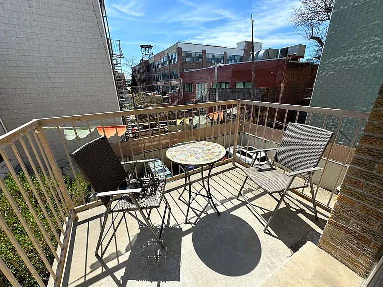 114 Calyer St #3A — Photo 5