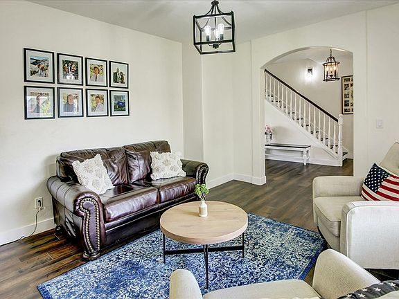 3rd image of 13816 S Carnoustie Ct